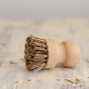 Cepillo natural para fregar cazuelas y ollas con cerdas naturales vegetales de agave y tampico